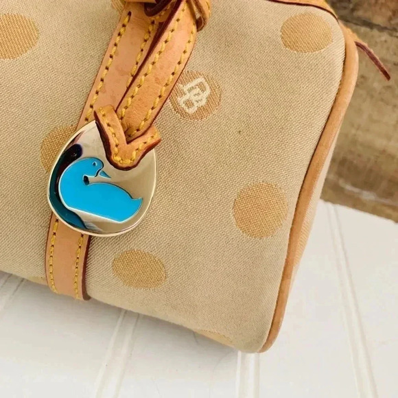 Dooney & Bourke Vintage Y2K Barrel Polka Dot Shoulder Bag - Picture 2 of 8